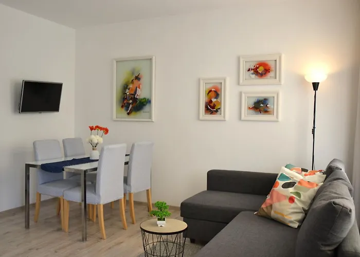 Akvamarin Apartament *